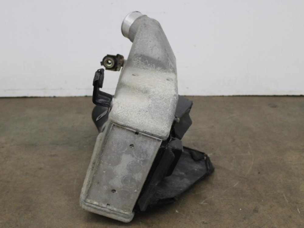 JDM 98-05 TOYOTA ARISTO INTERCOOLER: Image 3