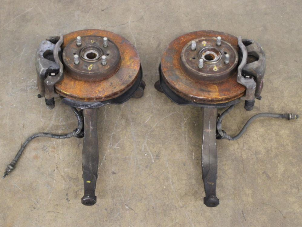 JDM 94-01 HONDA INTEGRA WHEEL HUB, BEARING, CALIPER, FRONT KNUCKLES: Image 1