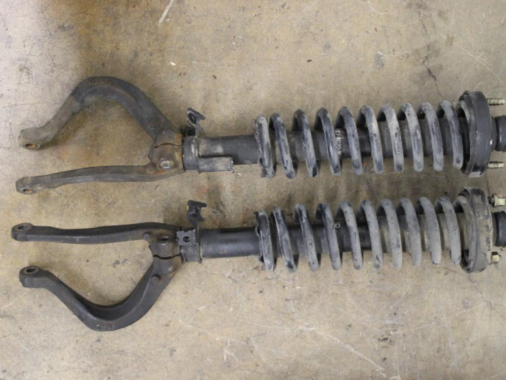 JDM 94–01 HONDA/ACURA INTEGRA DC2 SHOCK ABSORBERS: Image 1