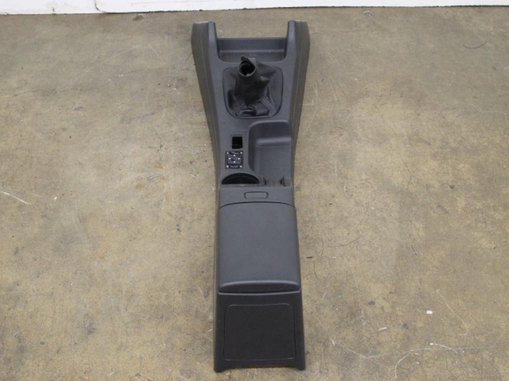 JDM 02-07 SUBARU STI CENTER CONSOLE: Image 1
