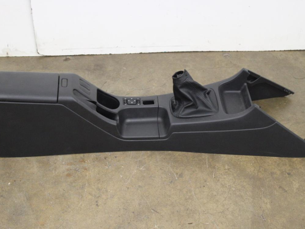 JDM 02-07 SUBARU STI CENTER CONSOLE: Image 3
