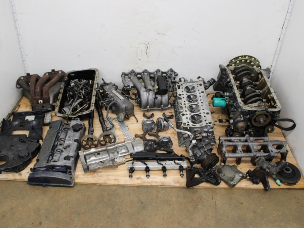 JDM 1997-2002 Honda Accord, Prelude F20B 2.0L DOHC VTEC Complete Parts for an Engine : Image 4