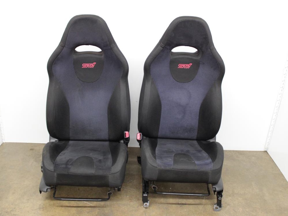 JDM 2003-2008 SUBARU FORESTER SG9 STI FRONT AND REAR SEATS: Image 1
