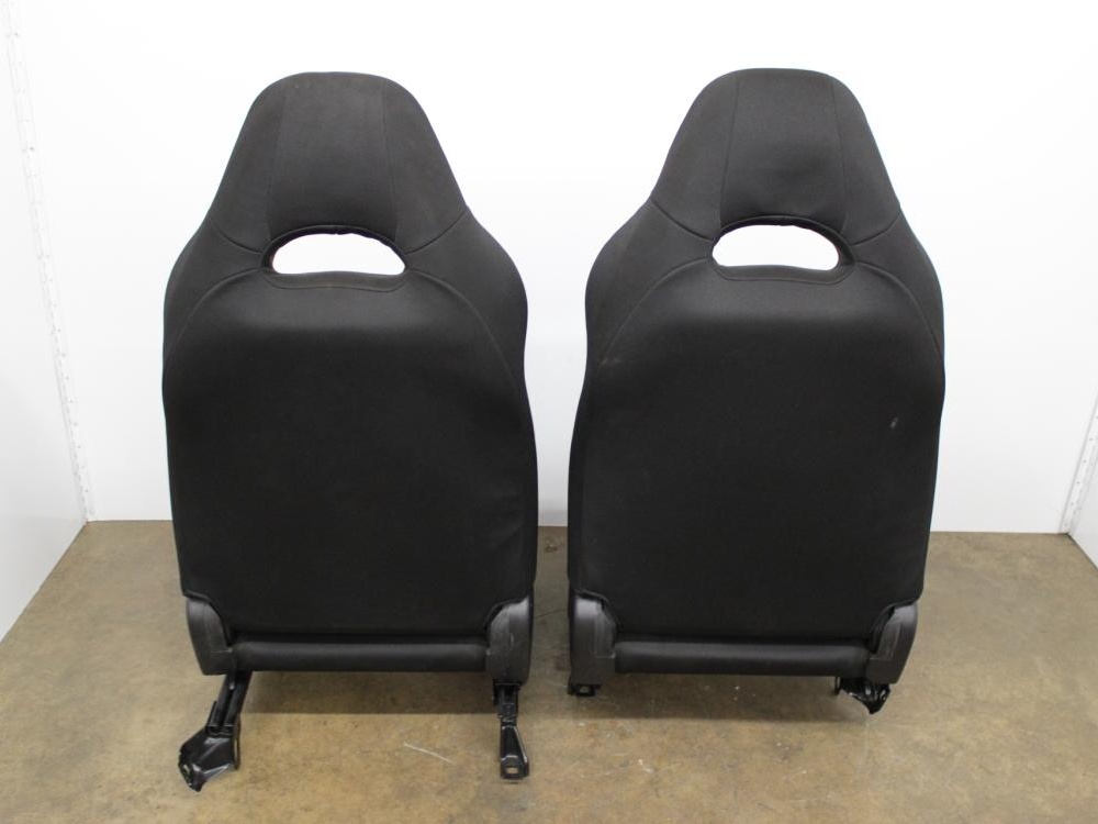 JDM 2003-2008 SUBARU FORESTER SG9 STI FRONT AND REAR SEATS: Image 6