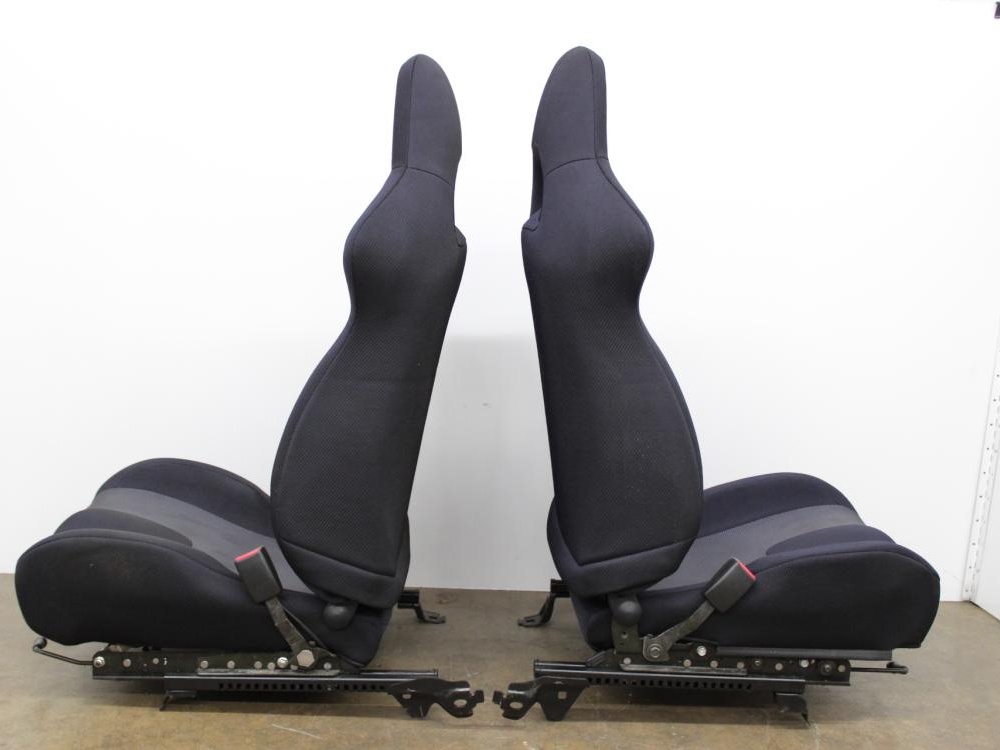 JDM SUBARU IMPREZA WRX BLACK AND NAVY BLUE CLOTH FRONT AND REAR SEATS: Image 5