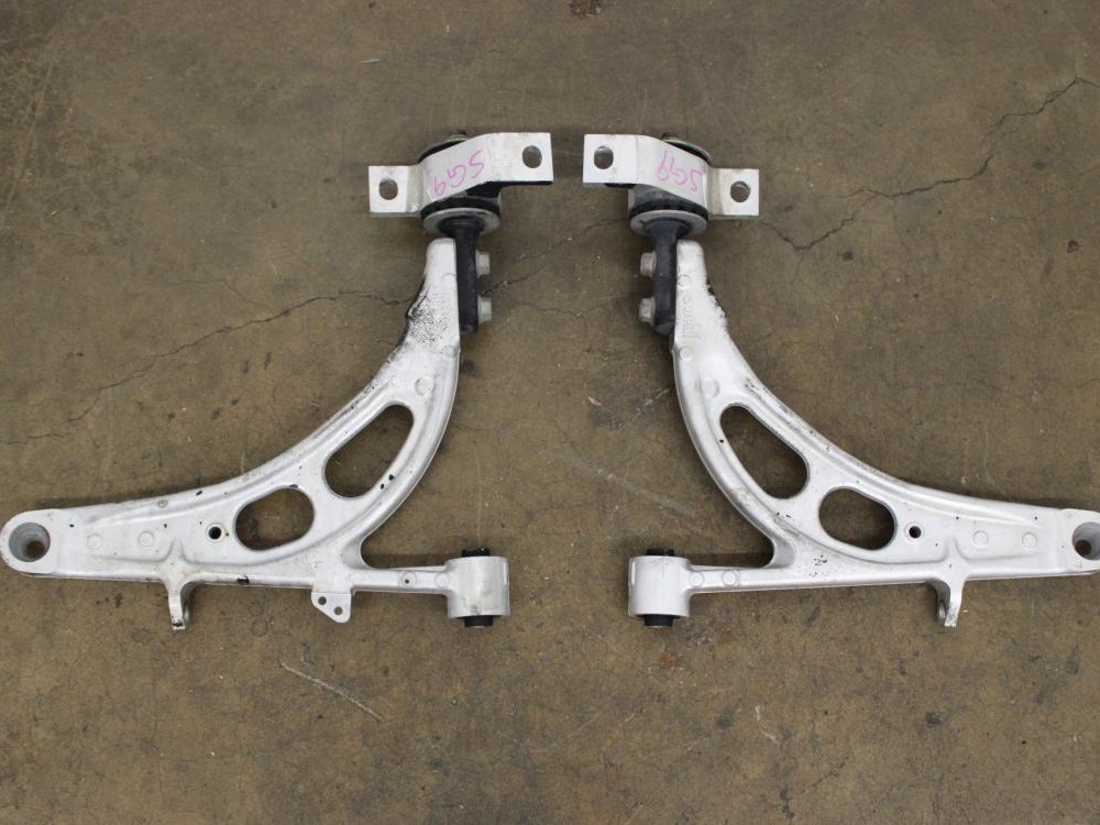 JDM 2003-2008 SUBARU FORESTER STI SG9 OEM ALUMINUME FRONT LOWER CONTROL ARM: Image 1