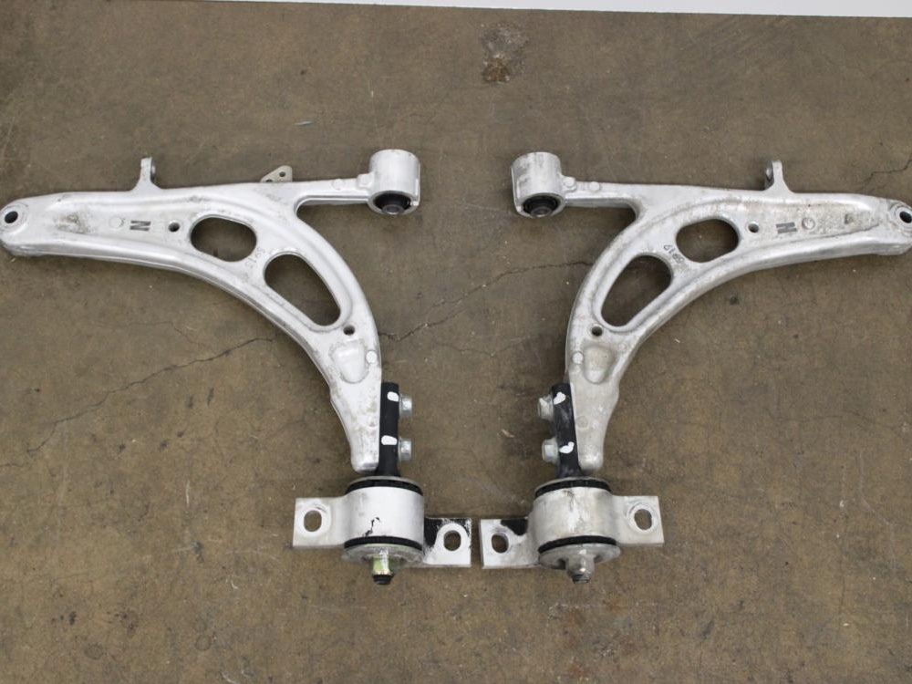 JDM 2003-2008 SUBARU FORESTER STI SG9 OEM ALUMINUME FRONT LOWER CONTROL ARM: Image 5