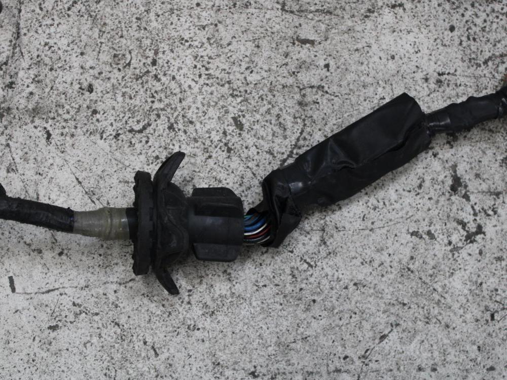 JDM 00-05 TOYOTA 2ZZ-GE WIRE HARNESS WITH ECU: Image 3