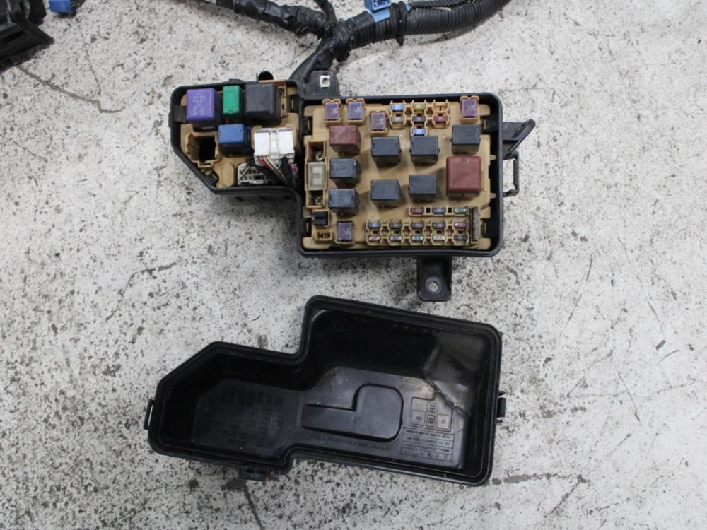 JDM 00-05 TOYOTA 2ZZ-GE WIRE HARNESS WITH ECU: Image 2