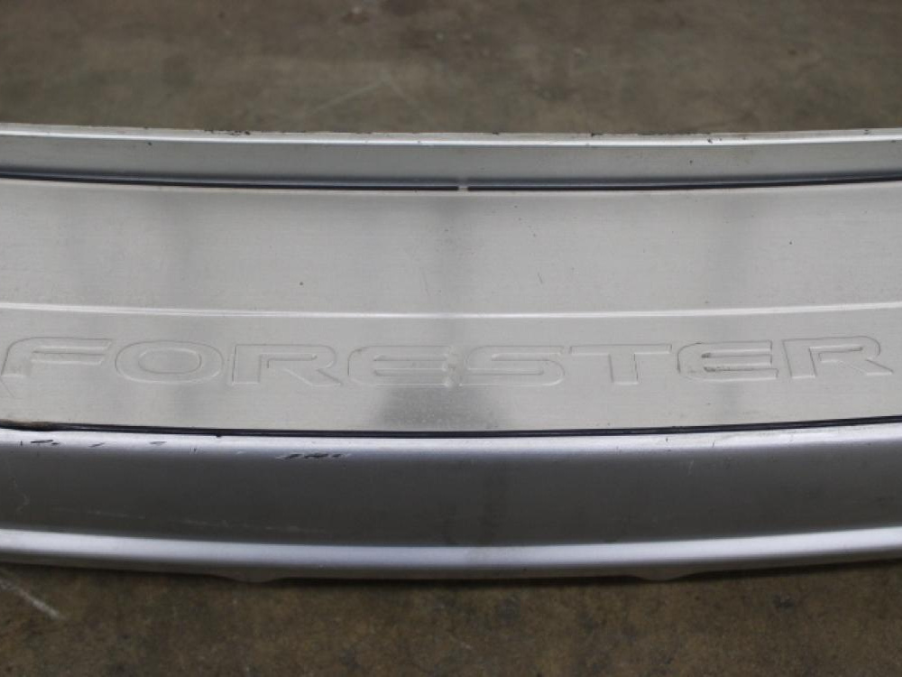 JDM 03-08 Subaru Forester REAR BUMPER: Image 4