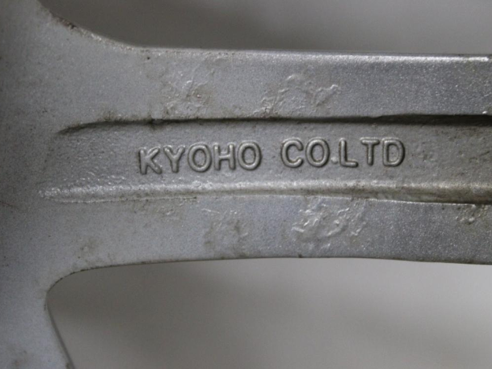 KYOHO 16X6.5 +38  5X114.3 YOKOHAMA 205-65R16 690 KG: Image 6