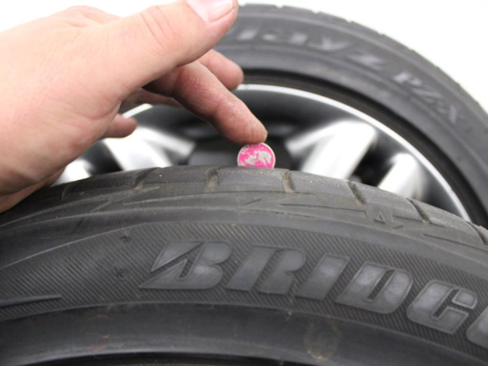 VIBRAM 16X7 +35 5X114.3 BRIDGESTONE 205-50R16: Image 6