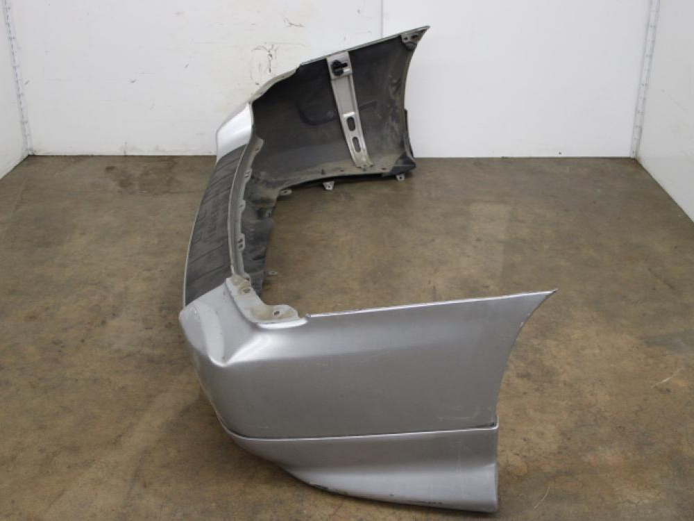 JDM 03-08 Subaru Forester REAR BUMPER: Image 2