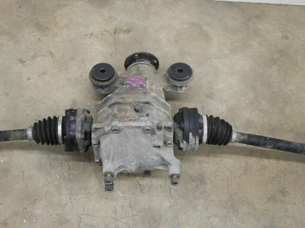 JDM 00-05 Toyota Alteza Rear Differential : Image 2