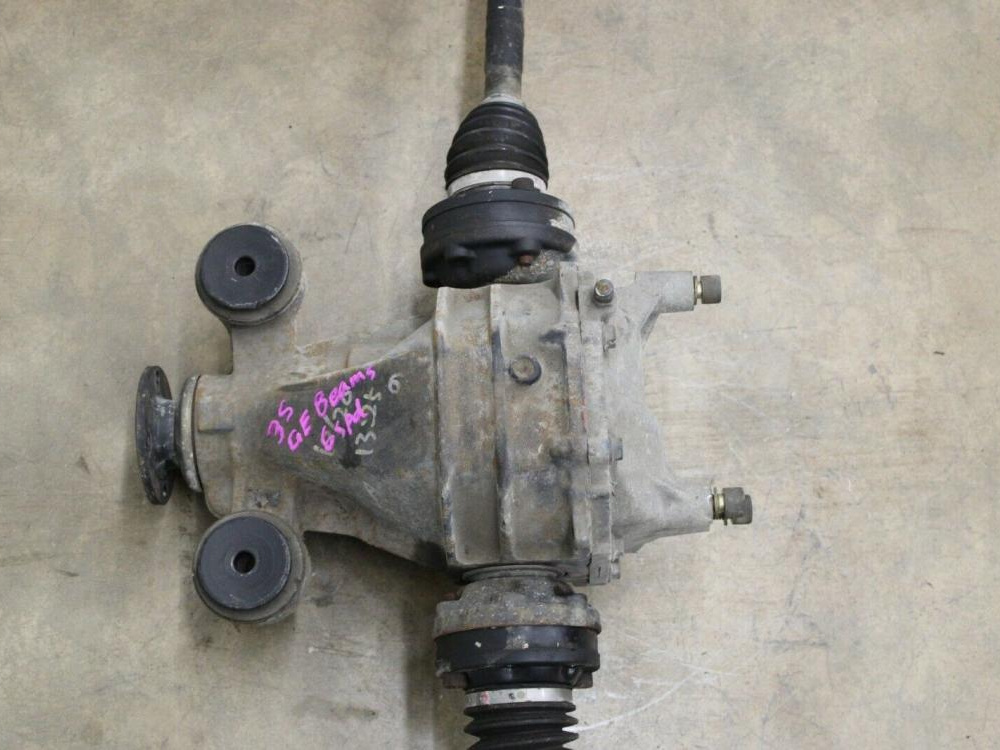 JDM 00-05 Toyota Alteza Rear Differential : Image 4