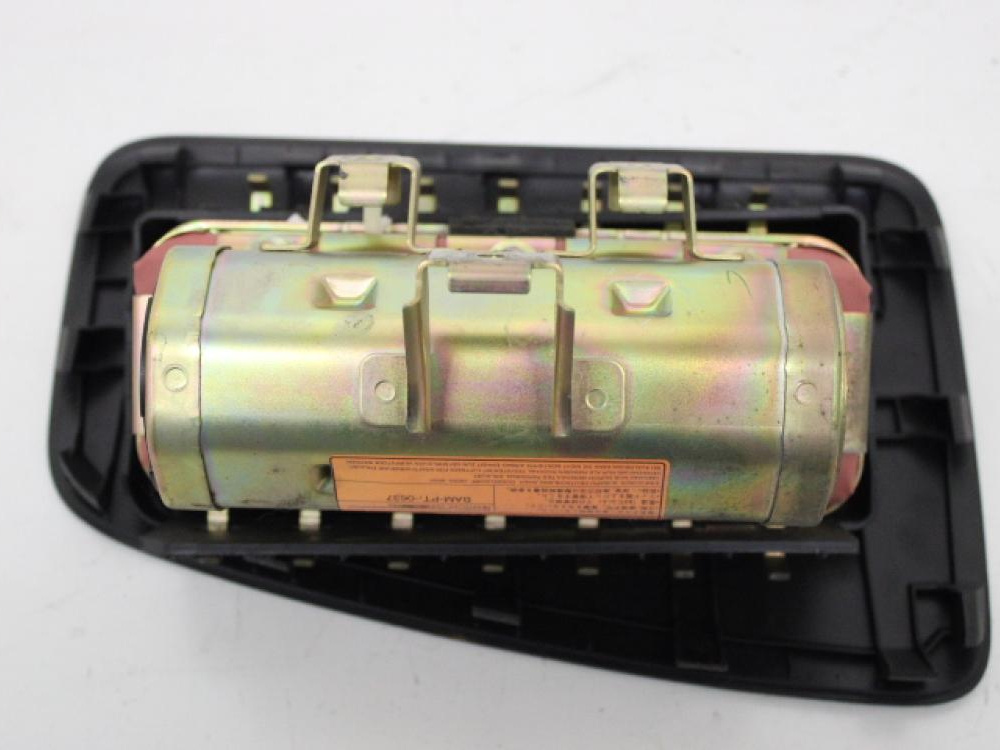 JDM 03-08 SUBARU FORESTER SG9 AIRBAG COVER W/AIR BAG FROM RIGHT HAND DRIVE CAR: Image 1