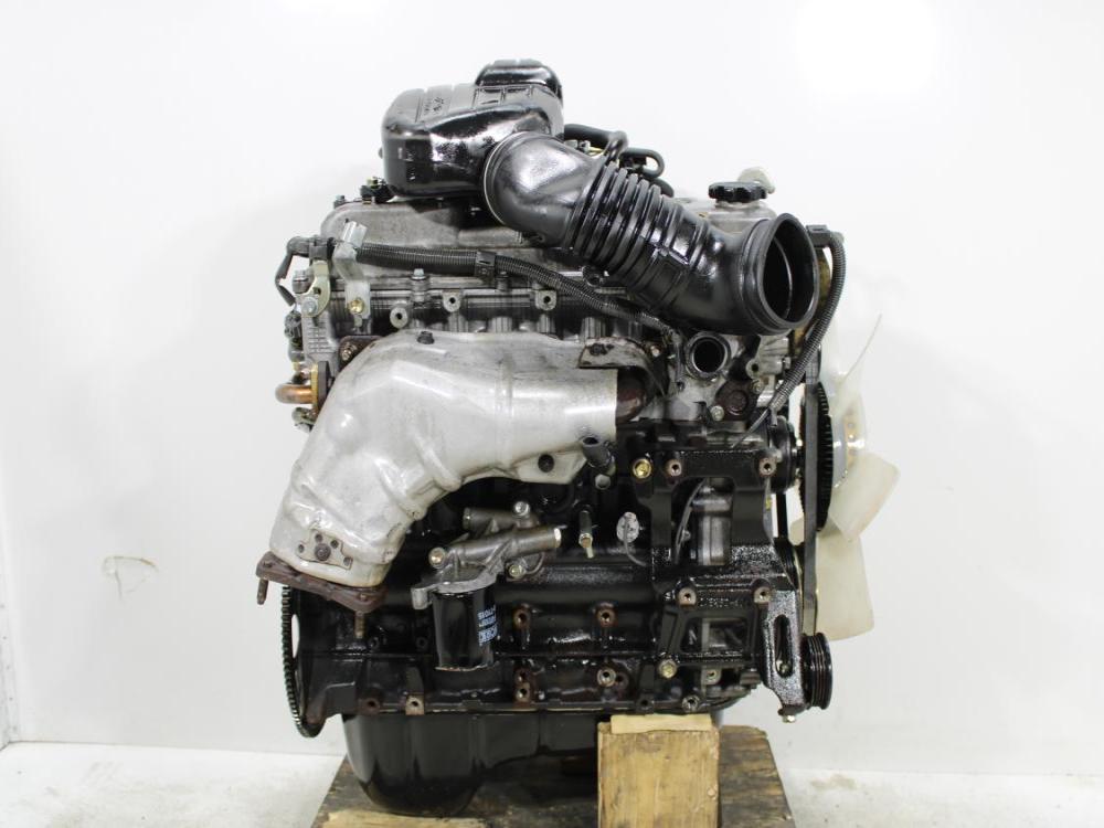 JDM 1995-2004 TOYOTA 4RUNNER, TACOMA, T100 3RZ-FE 2.7L DOHC 4 CYL COIL TYPE 4 PORT ENGINE: Image 9
