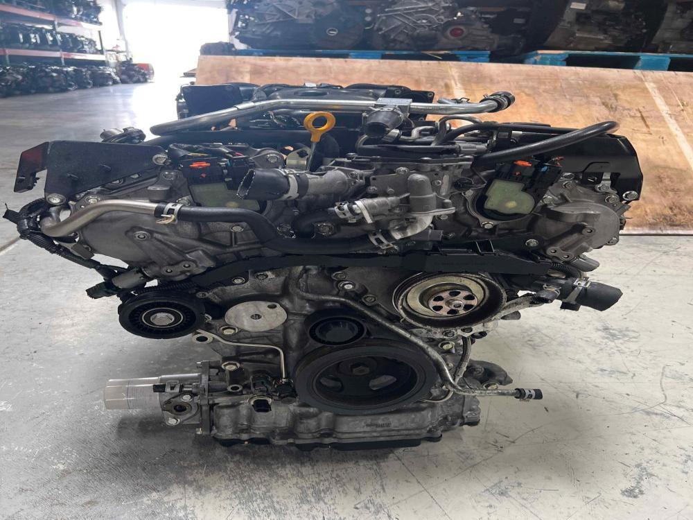 JDM INFINITI Q50, Q60, NISSAN Z VR30DDTT 3.0L TWIN TURBO RWD ENGINE LONG BLOCK: Image 1