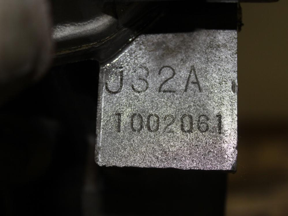 JDM 1999-2003 ACURA TL (Base Model) J32A 3.2L V6 SOHC VTEC ENGINE : Image 2