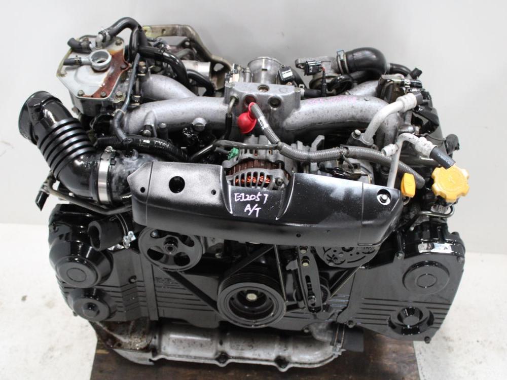 JDM 2002-2005 SUBARU IMPREZA WRX EJ205 2.0L DOHC TURBO AVCS ENGINE: Image 1