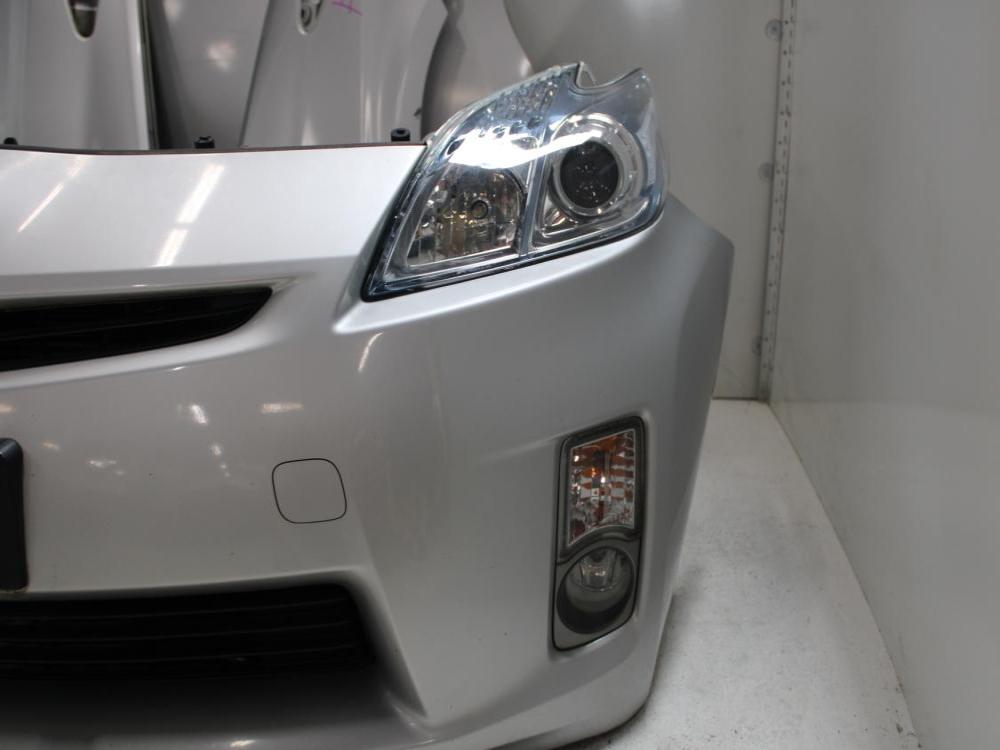JDM 2010-2015 TOYOTA PRIUS FRONT END NOSE CUT CONVERSION: Image 6