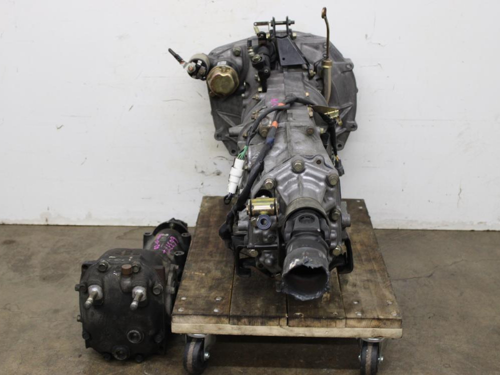 JDM 2002-2005 Subaru Impreza WRX 5speed Manual Transmission With Differential: Image 12