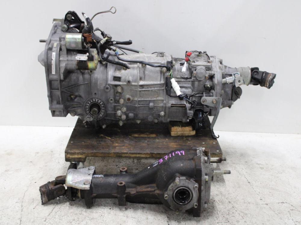 SUBARU IMPREZA WRX STI TYPE-RA V5 GC8 DCCD 5SPEED M/T TY754VB1CA: Image 3