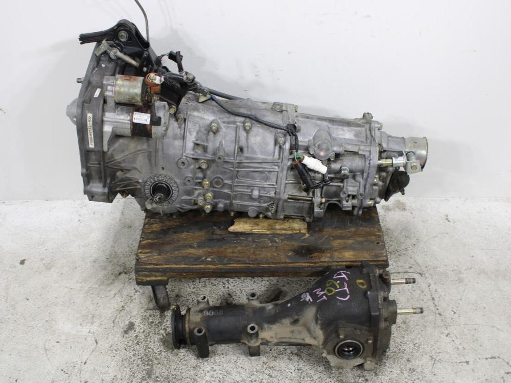 JDM 2001-2005 SUBARU LEGACY GT. 5SPEED MANUAL TRANSMISSION : Image 1