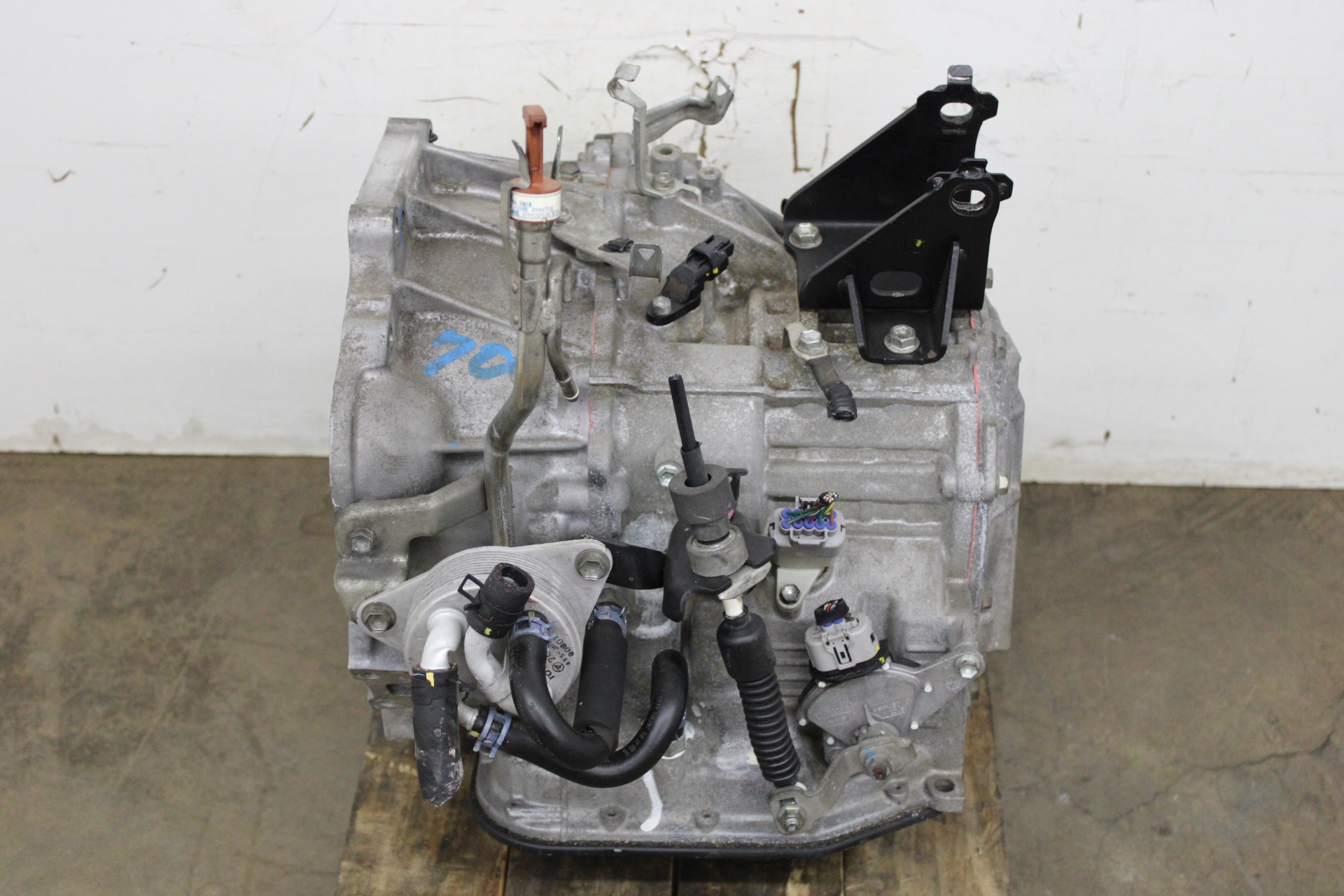 エクリ 1 2 3 GENUINE NISSAN BODY-CONC SLAVE CYLINDER 306A1JK40E,SKYLINE