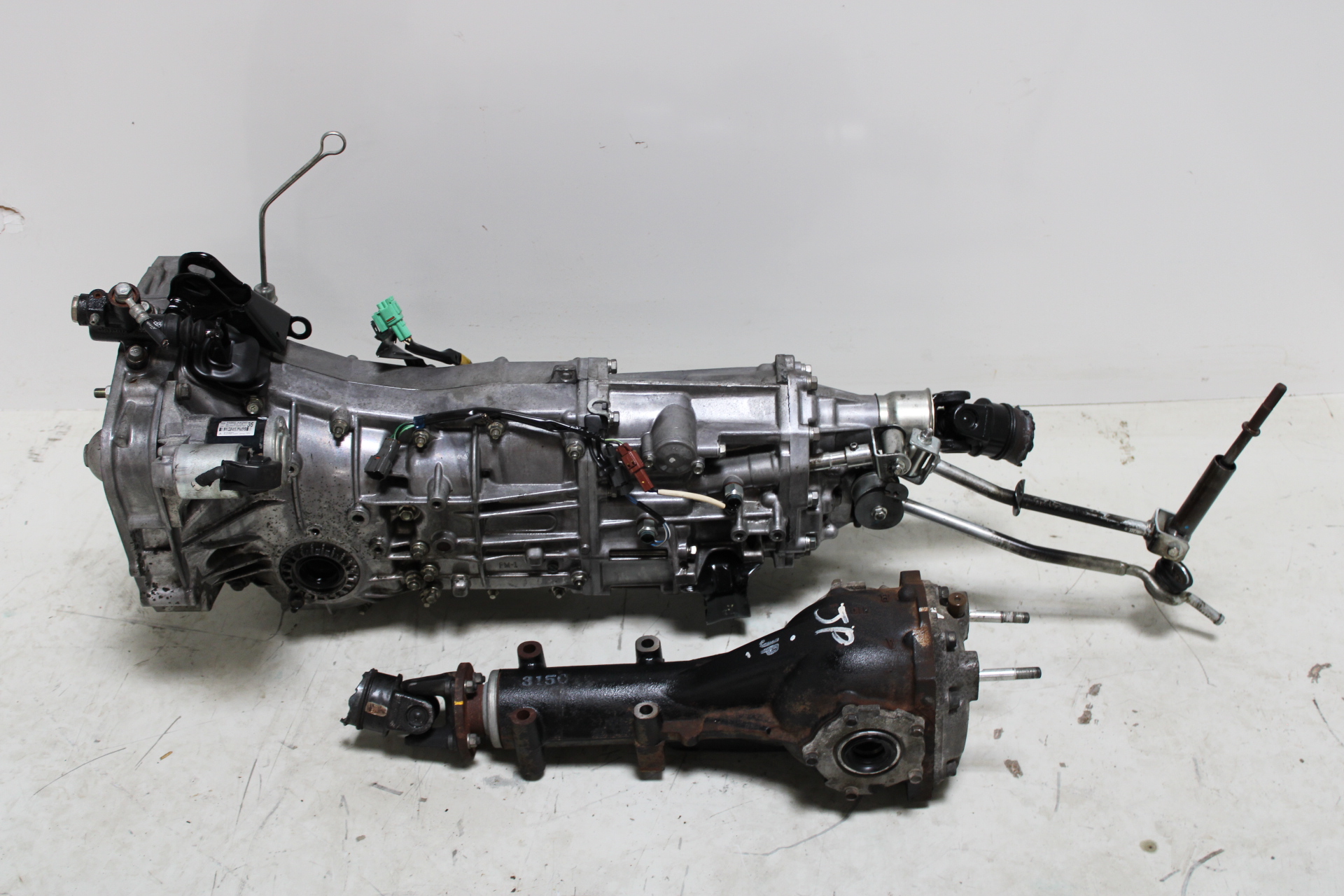 jdm-2008-2014-subaru-impreza-wrx-turbo-5-speed-manual-transmission-with